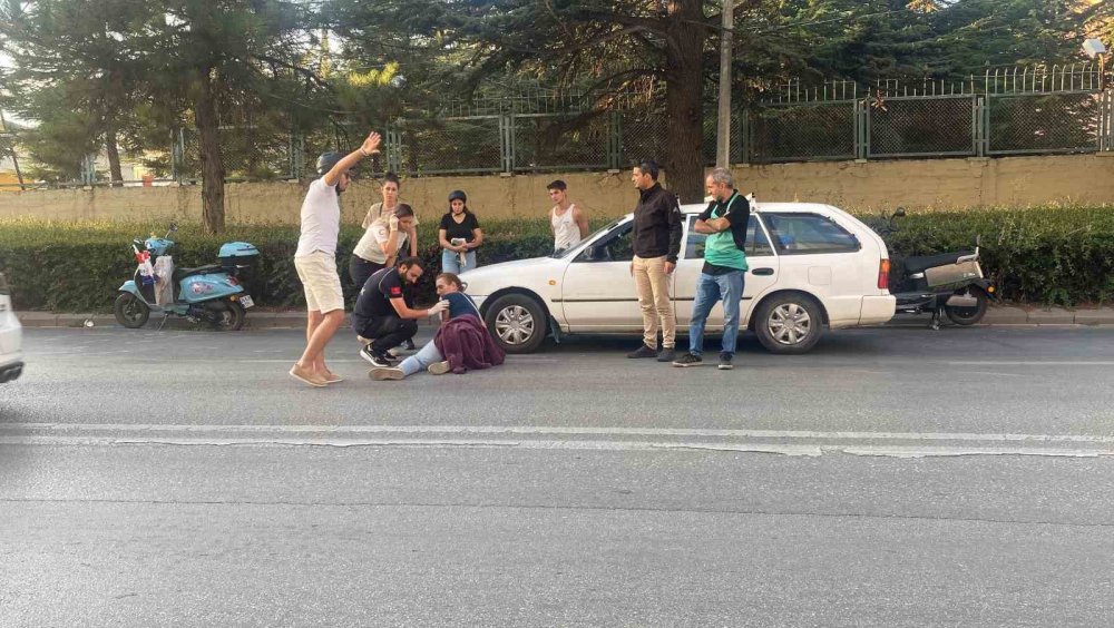 Yaralıya Müdahale Etmeden Basın Mensubuyla Tartışmaya Girdiler