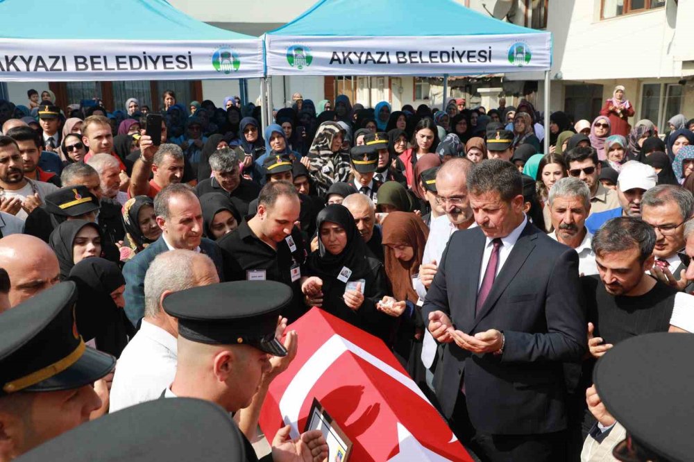 20 Gün Önce Sözlenmişti Son Yolculuğuna Uğurlandı