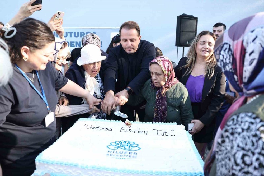 “Alzheimer Hastalığı Toplumsal Bir Sorun”