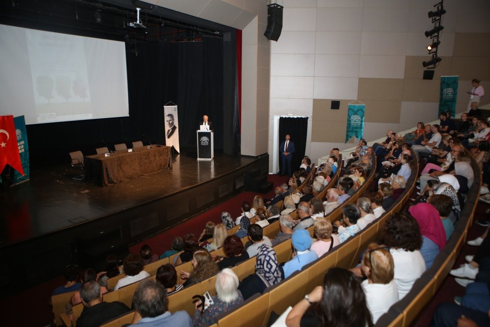 “Alzheimer Hastalığı Toplumsal Bir Sorun”