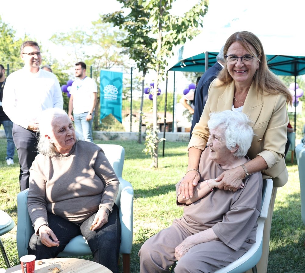 “Alzheimer Hastalığı Toplumsal Bir Sorun”