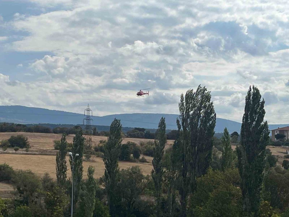 "İnmeyen Helikopter" Vatandaşları Heyecanlandırdı