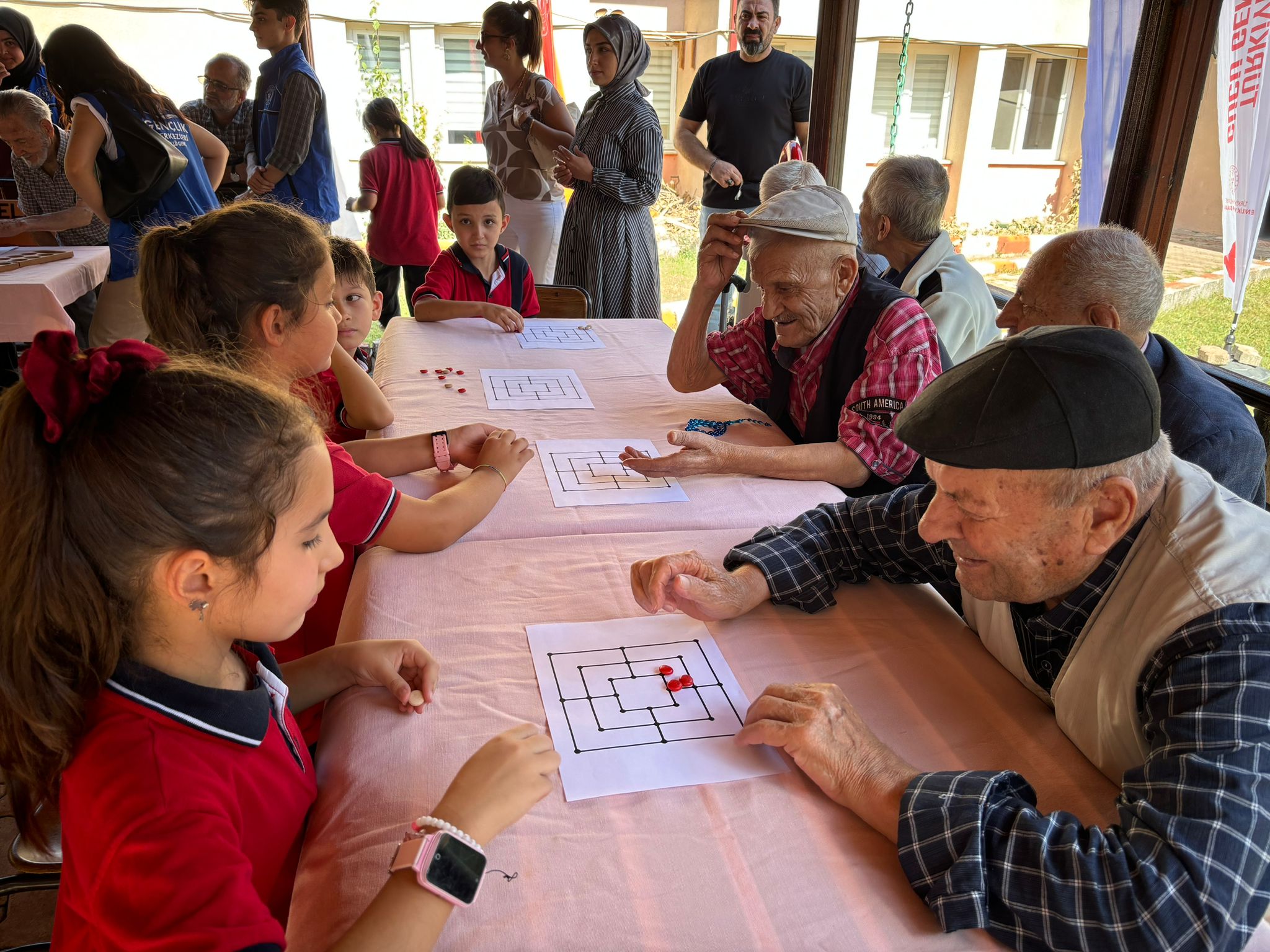 bilecik-huzurevinde-kusaktan-kusaga-ogrenme-programi-gerceklestirildi.jpg