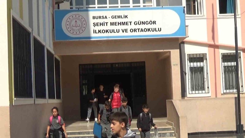 40 Kişilik Sınıflar Velileri Çileden Çıkardı