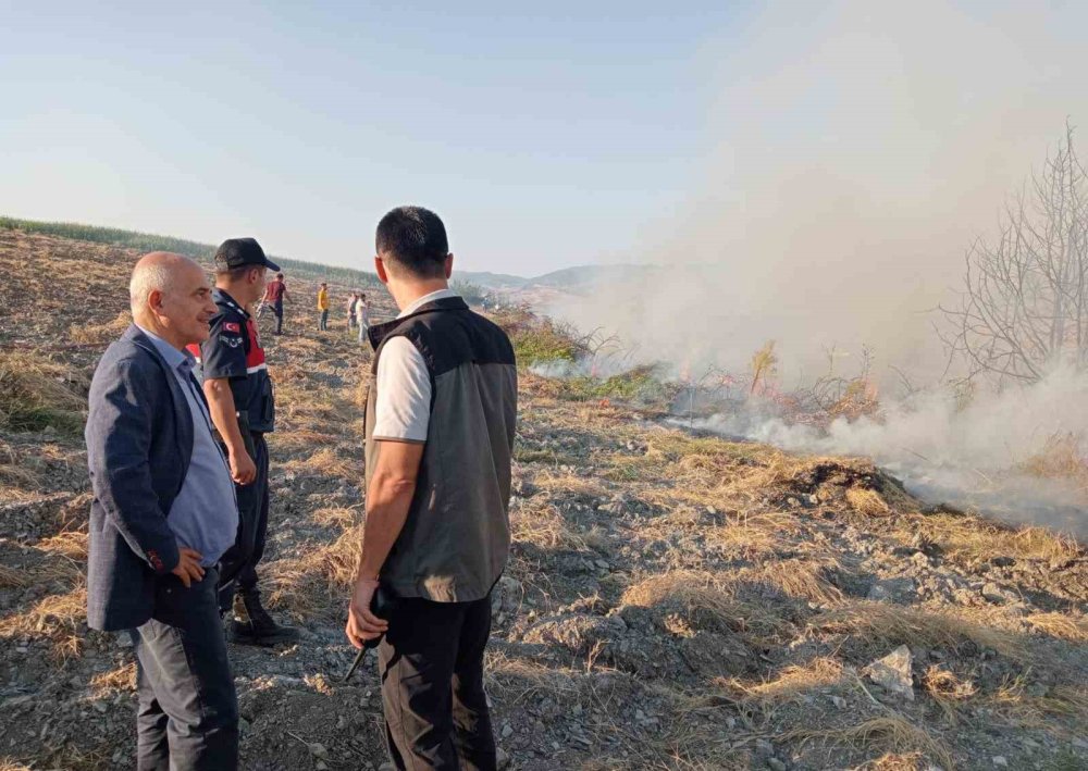 Ormanlık Alanda Çıkan Yangına Havadan Ve Karadan Müdahale Edildi