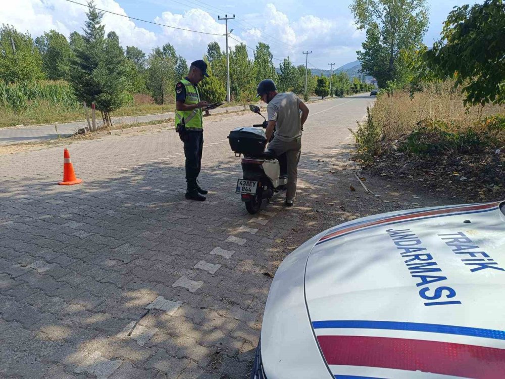 Jandarma Trafik Timlerinden Motosiklet Ve Motorlu Bisiklet Denetimi