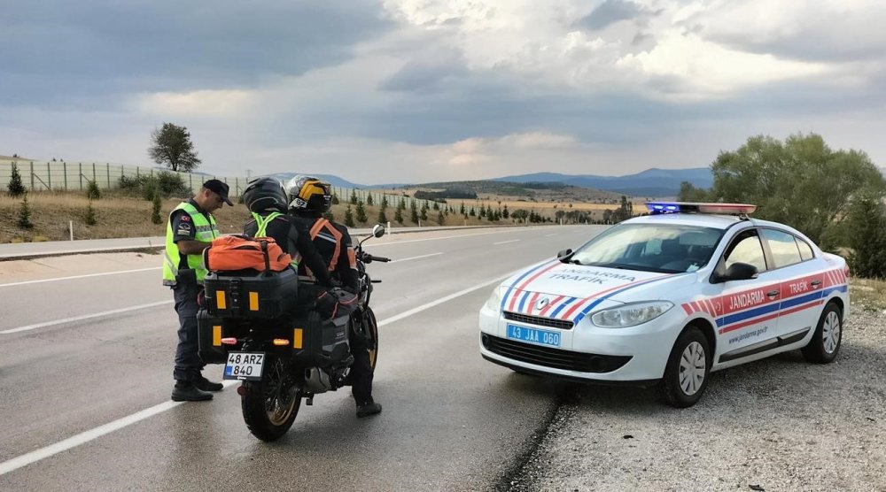 Jandarma Trafik Timlerinden Motosiklet Ve Motorlu Bisiklet Denetimi