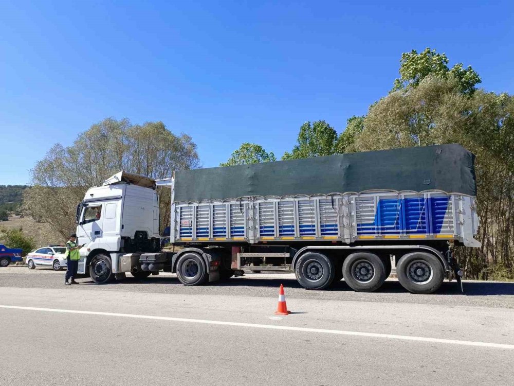 Jandarma Trafik Ve Asayiş Timlerinden Alkol Denetimi