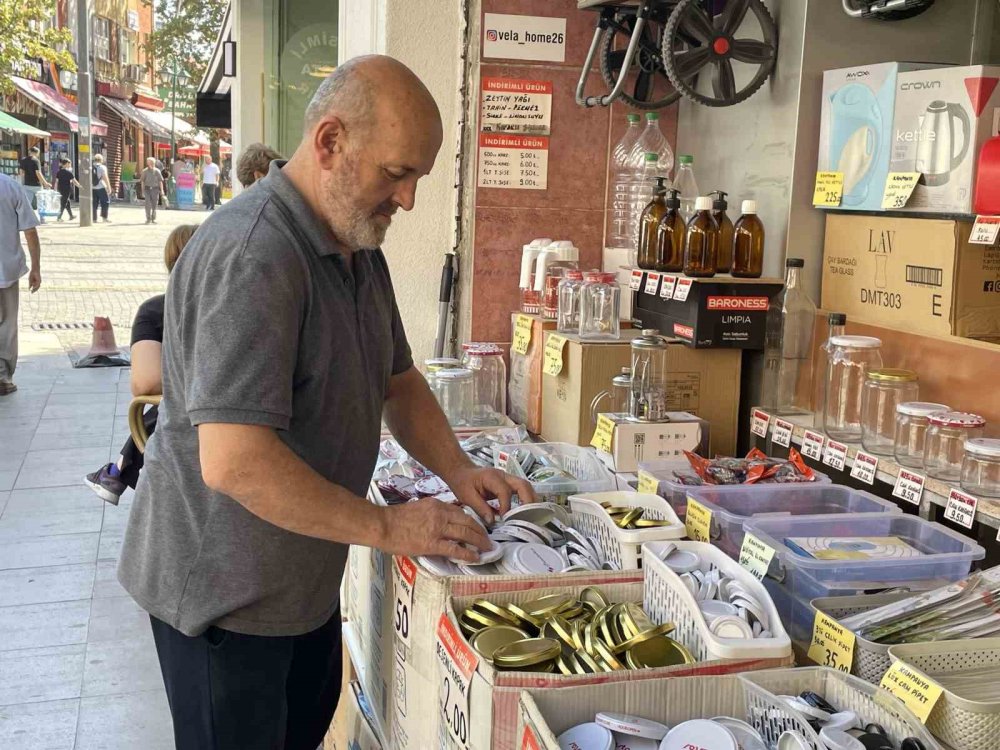 Kışlık Konserve Yapan Birçok Kişi Kavanoz Kapağını Kapatırken Bu Hatayı Yapıyor