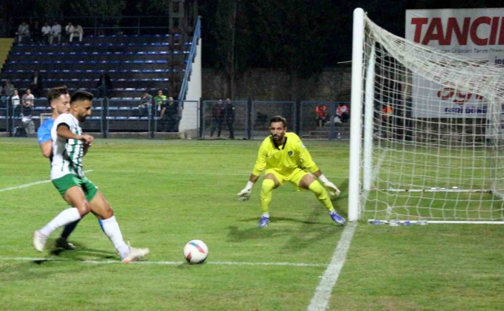 Karacabey Belediyespor: 1 - Serik Belediyespor: 2