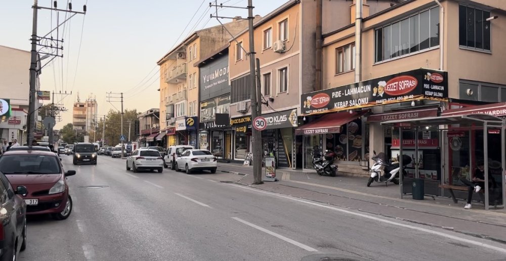 Karşıya Geçerken Otobüsün Altında Kaldı