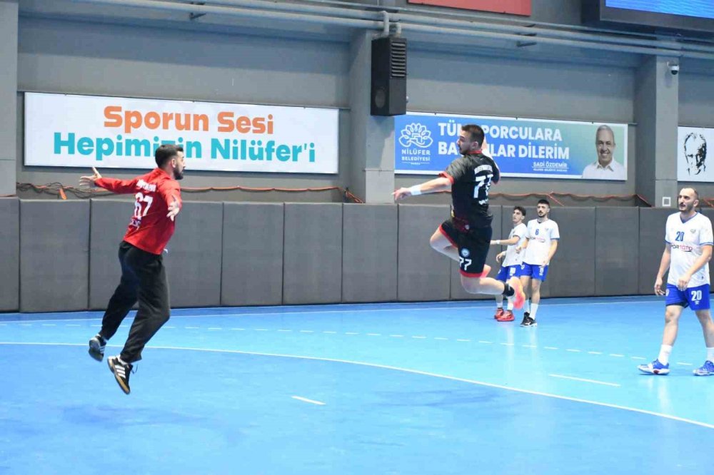 Nilüfer Belediyespor Liderlik Yarışını Sürdürüyor