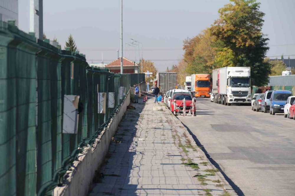 Şüpheli Paketten Poşet Çıktı