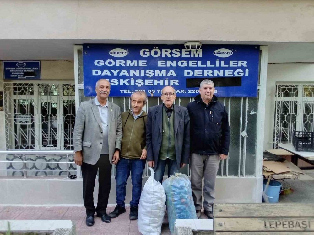 Köy Kültür Evi’nden Görme Engelliler İçin Kapak Bağışı