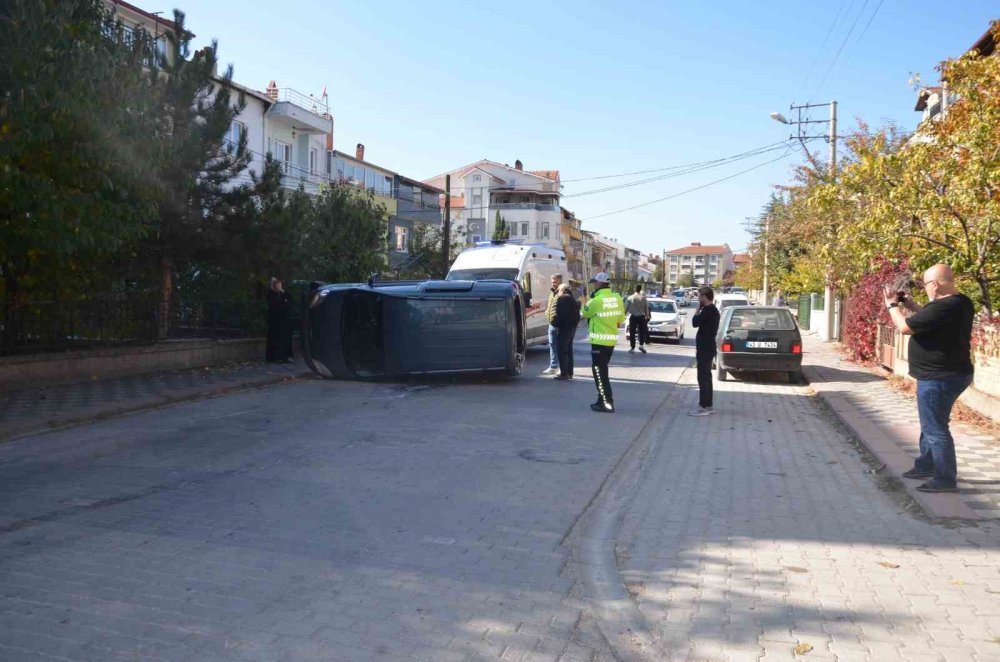 Takla Atan Araçta Burnu Bile Kanamadı