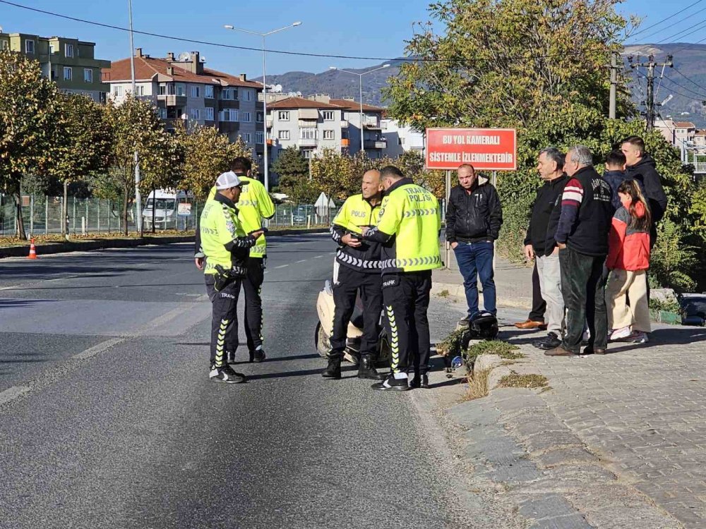 Motosikletler Çarpıştı: 2 Yaralı