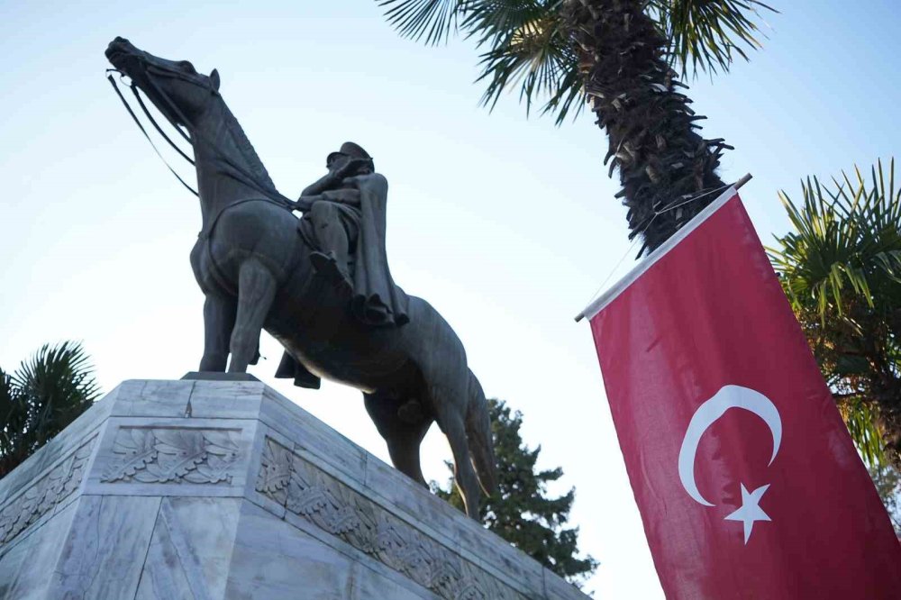 Atatürk, Ebediyete İntikalinin 86. Yıl Dönümünde Anıldı