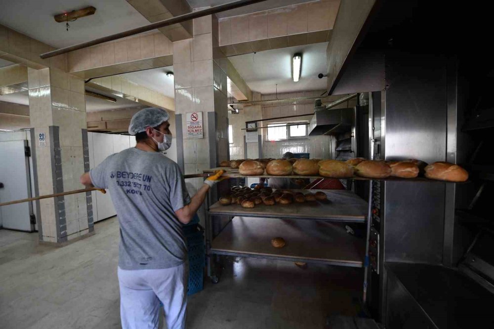 Belediye Ekmeği Sofralara Ücretsiz Ulaştırıyor