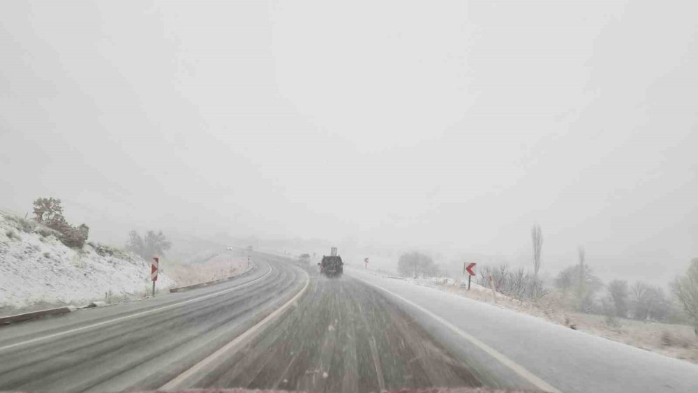 Dağ Yolu Ağır Vasıtalara Kapatıldı