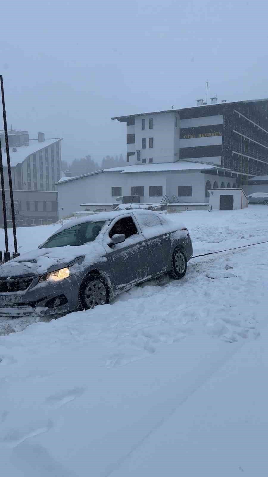 Kar Kalınlığı 50 Santimetreye Ulaştı