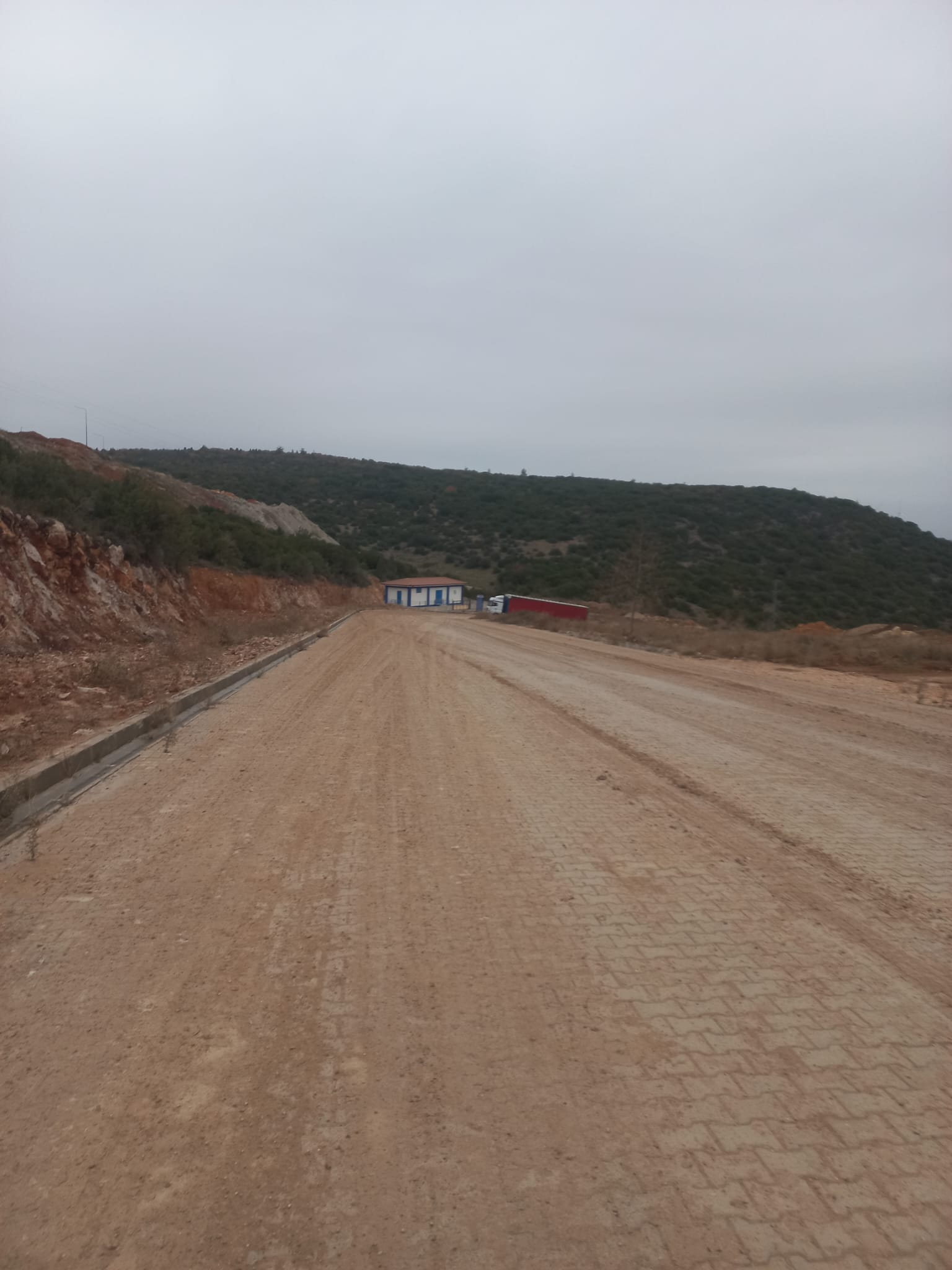 bilecikte-alternatifi-olmayan-bir-yol-daha-4.jpg