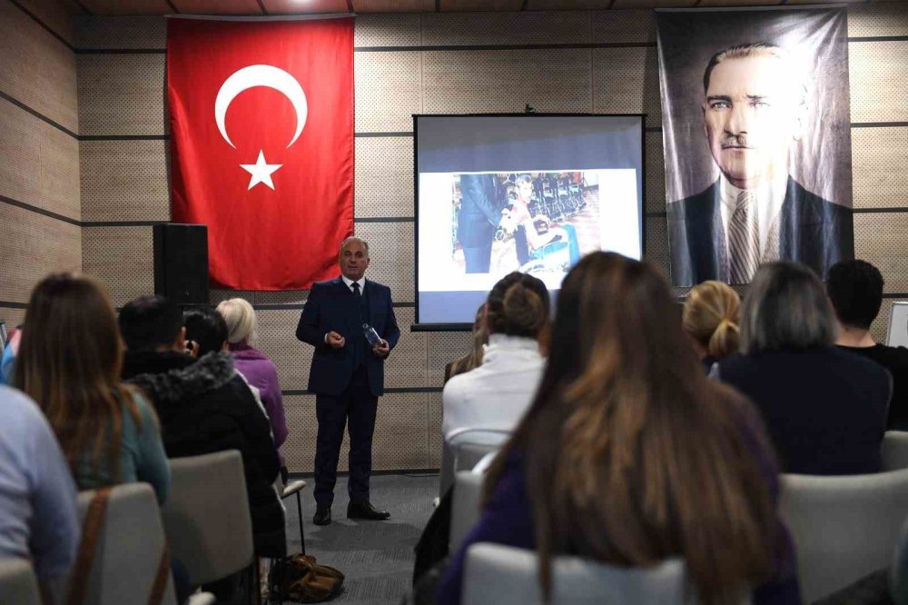 Engelli Bireyler Ve Aileleri İçin Seminer