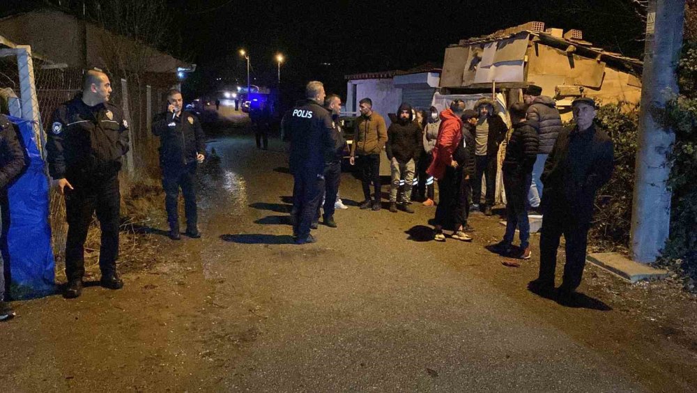 Sigortadan Çıkan Yangın Müstakil Evi Küle Çevirdi