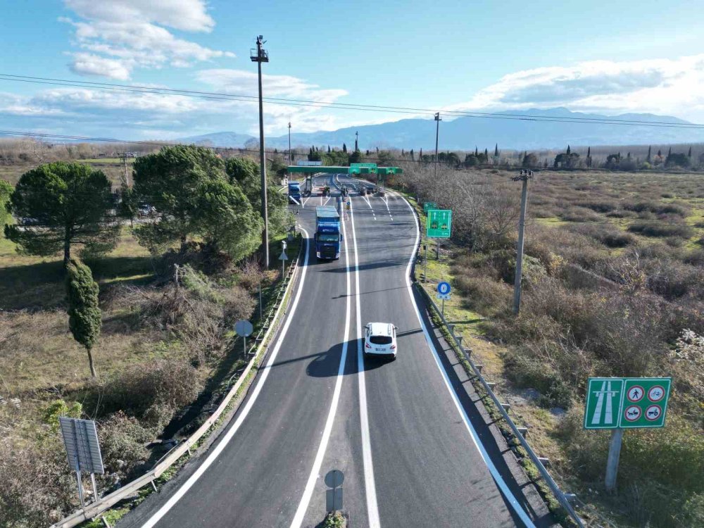 Bakım Ve Onarımı Tamamlandı, Otoyolun Gişeler Kullanıma Açıldı