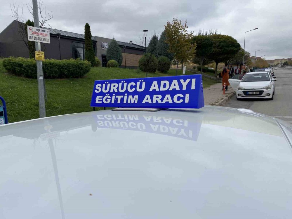 Direksiyon Öğretmenleri Harcırah Hakkı İstiyor