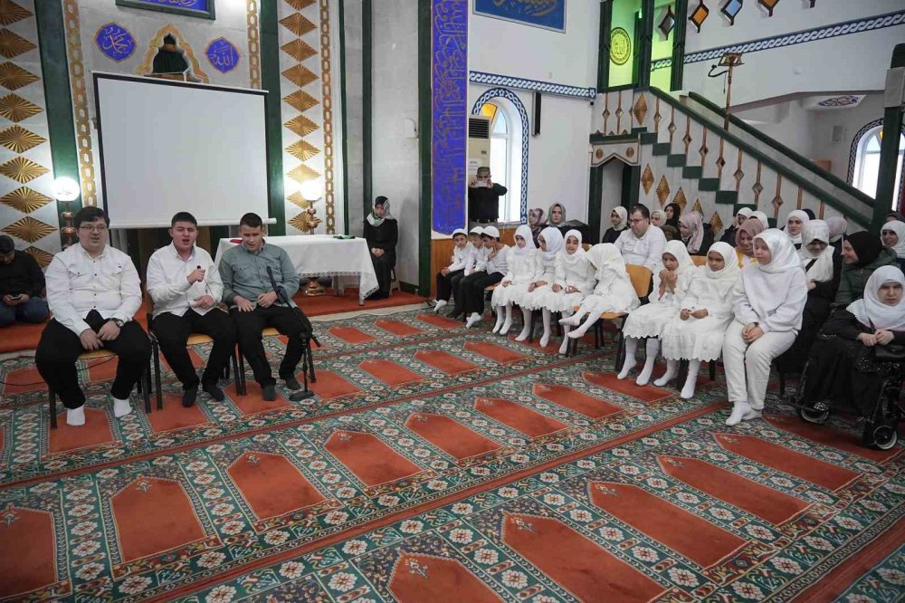 Kur’an-ı Kerim Okumak İçin Engel Tanımadılar...