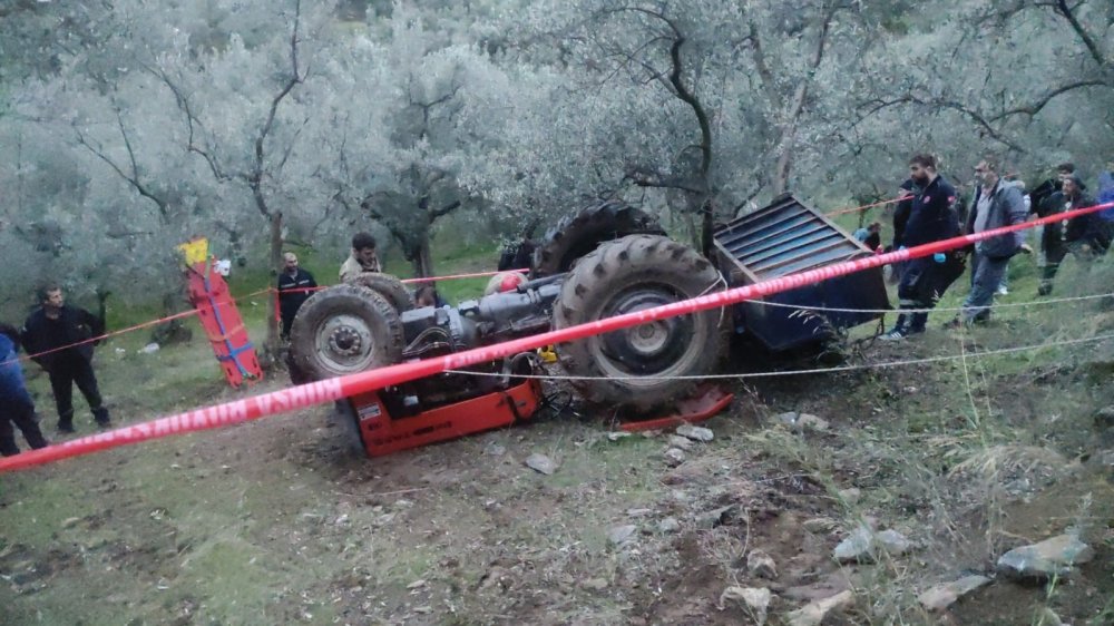 Kontrolden Çıkan Traktör Devrildi!