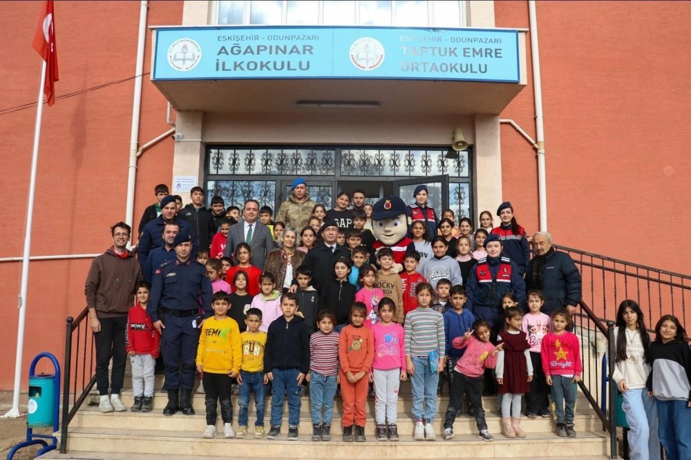 Miniklere Jandarma Mesleği Tanıtıldı