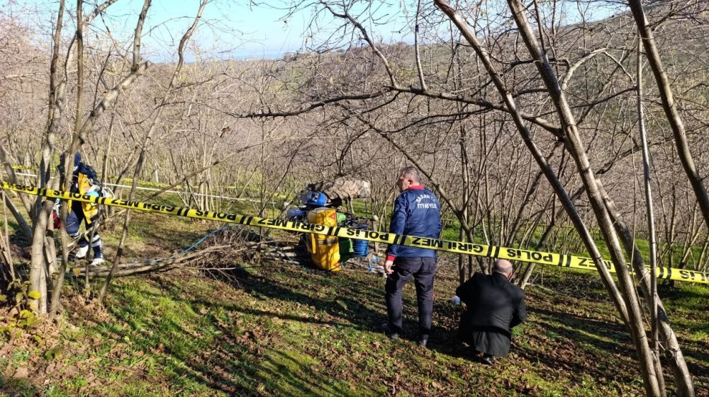 Devrilen Traktörün Altında Kalan Sürücü Hayatını Kaybetti