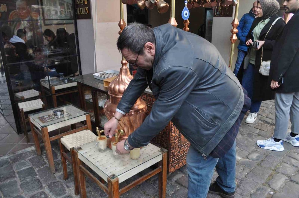 Soğuk Havalarda Salepe Yoğun İlgi