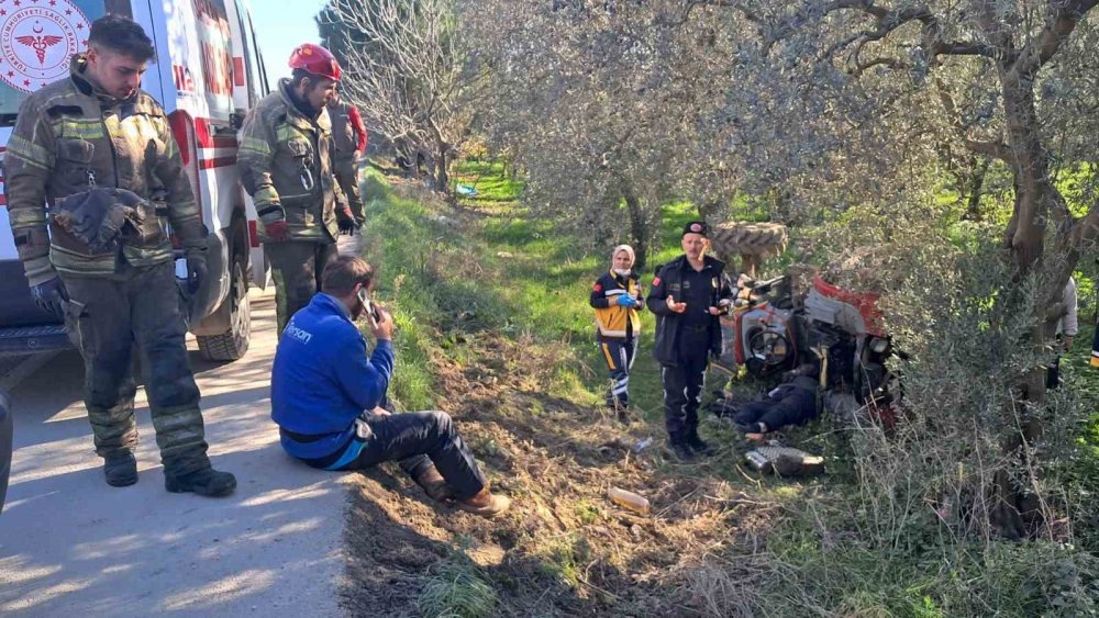 Traktörün Altında Kalan Sürücü Hayatını Kaybetti