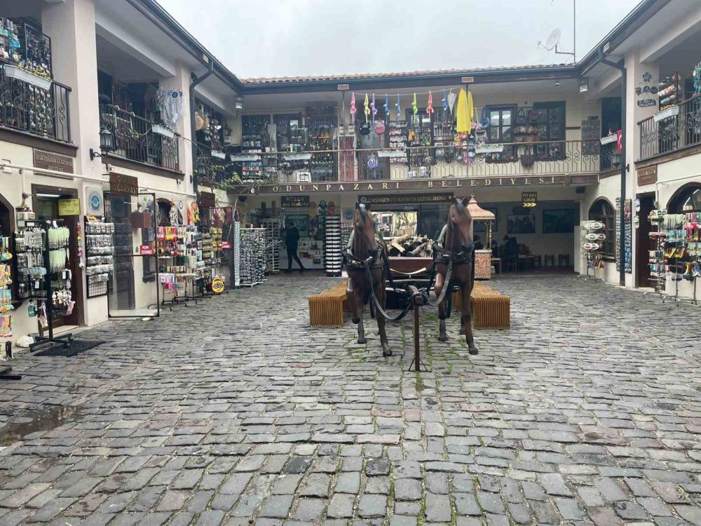 Soğuk Kent Merkezindeki Yoğunluğu Azalttı