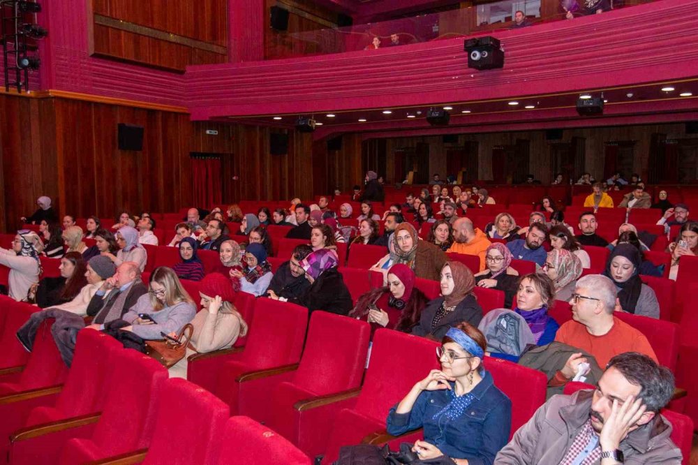 Vatandaşlar Her Pazar Tayyare Sineması’nda Buluşuyor