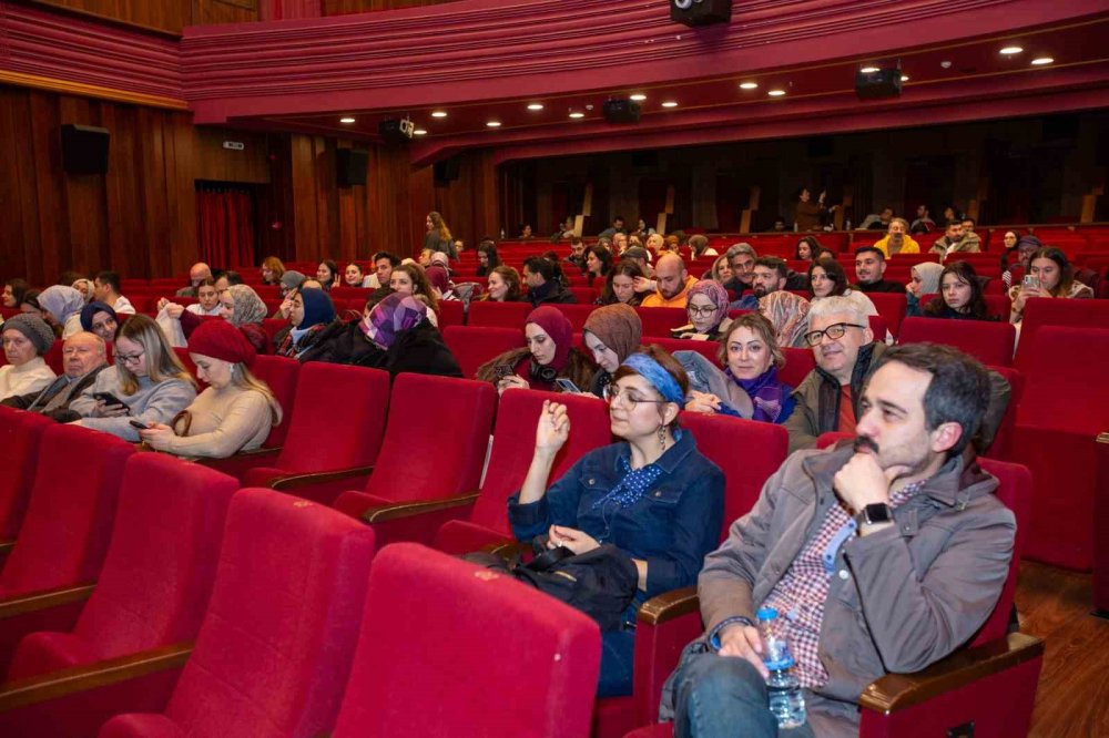 Vatandaşlar Her Pazar Tayyare Sineması’nda Buluşuyor