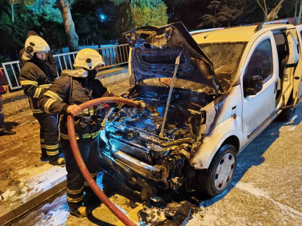 Hafif Ticari Araç Kullanılmaz Hale Geldi