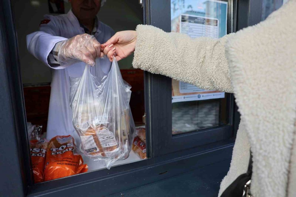 Halk Ekmek Ürün Çeşitliliğiyle Yoğun İlgi Görüyor