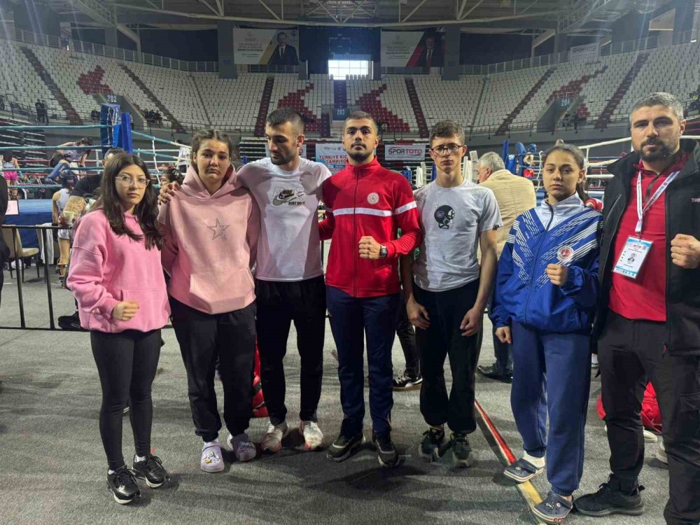 Bilecikli Sporcu Türkiye Kick Boks Şampiyonası’nda 3. Oldu