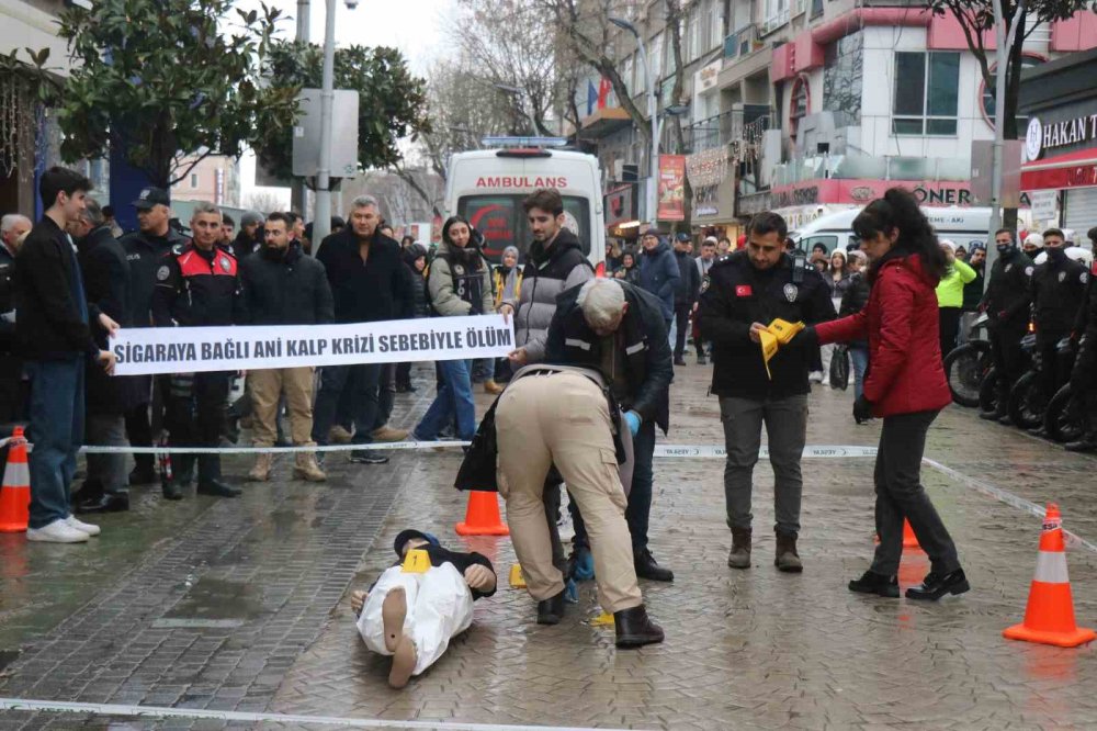 ’kalp Krizi’ Geçiren Cansız Mankeni Görünce Hayrete Düştüler