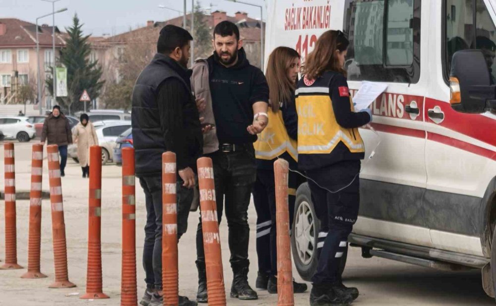 Elini Testereye Kaptıran İşçinin Parmağı Koptu