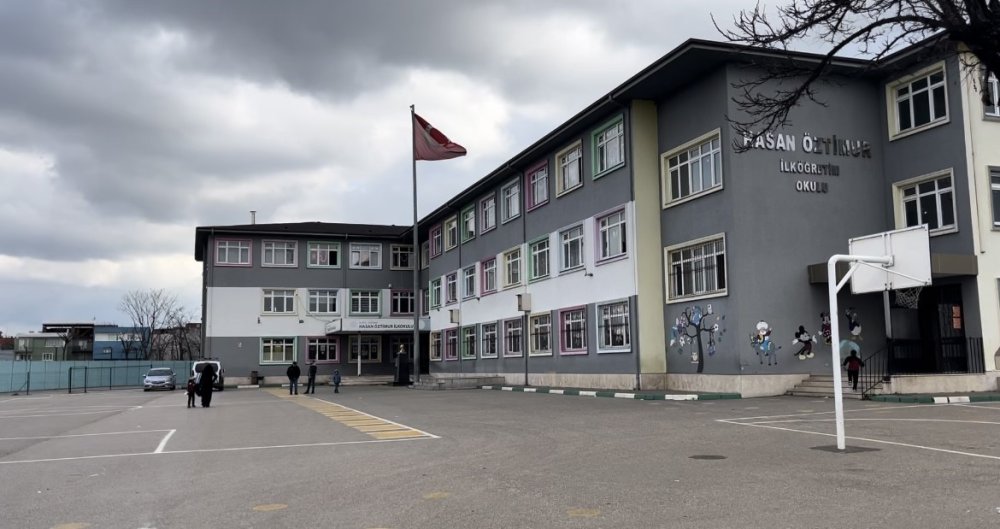 Öğretmenin Doğum Günü Sürprizi 14 Öğrenciyi Zehirledi