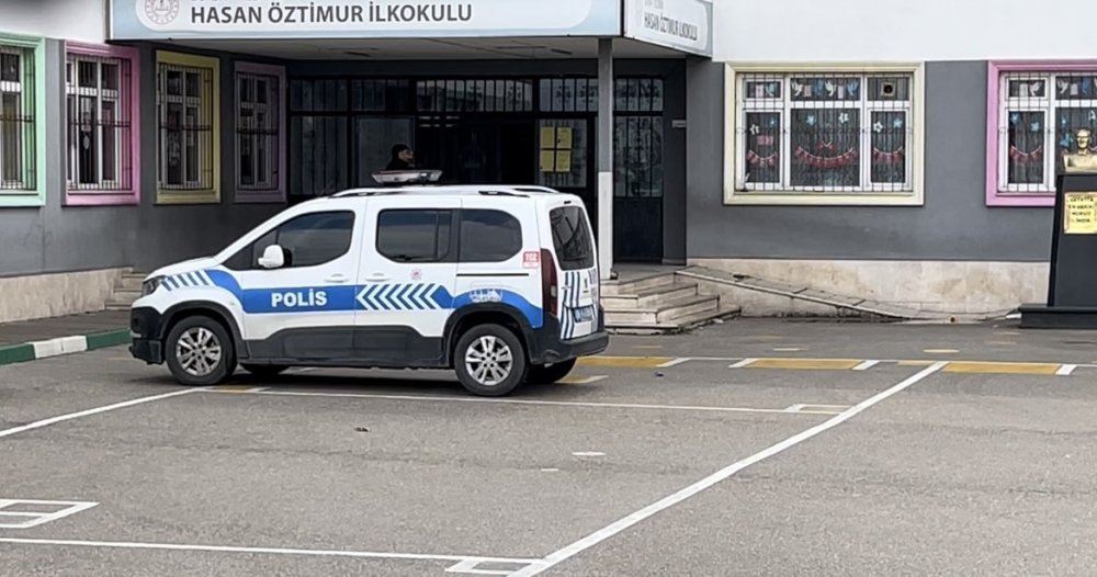 Öğretmenin Doğum Günü Sürprizi 14 Öğrenciyi Zehirledi