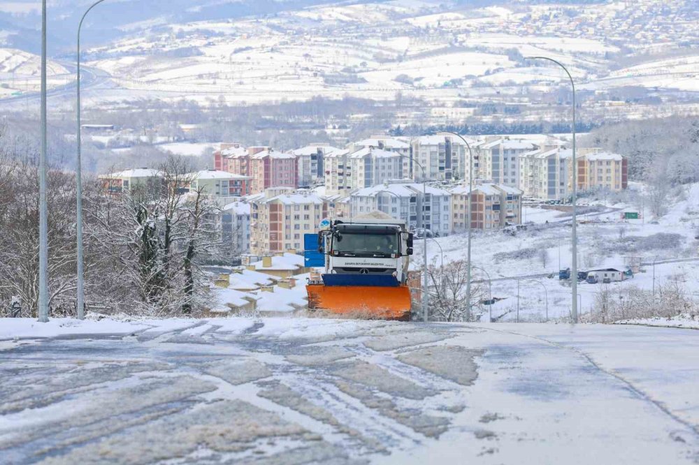 Kar Sebebi İle Kapanan 34 Grup Yolu Ulaşıma Açıldı