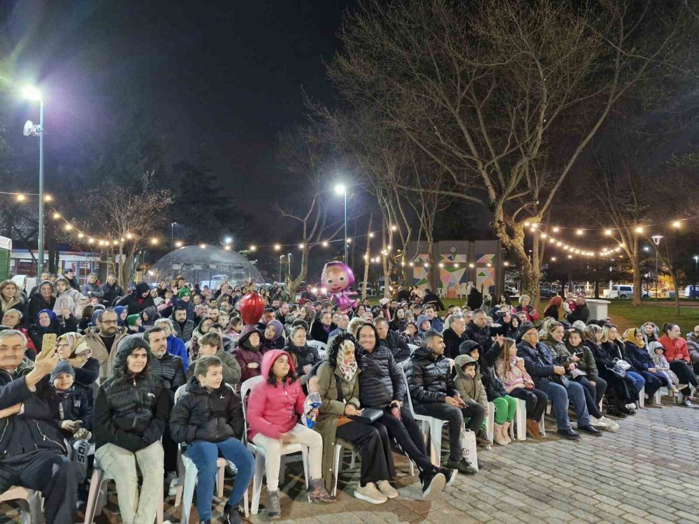 Vatandaşlar İftar Sofralarında Buluştu