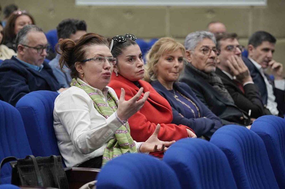 İş Dünyasında Başarı İçin Gençleri Anlamak Ve Doğru Yönetmek Şart