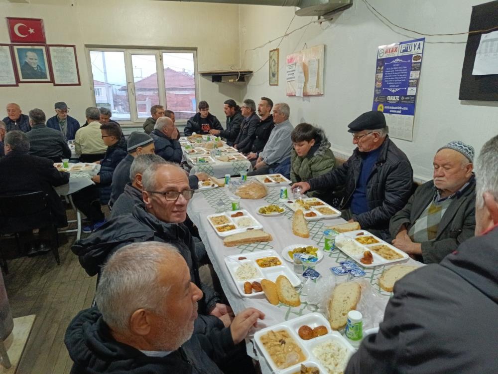 bu-koyde-kimse-evde-iftar-yapmiyor1.jpg