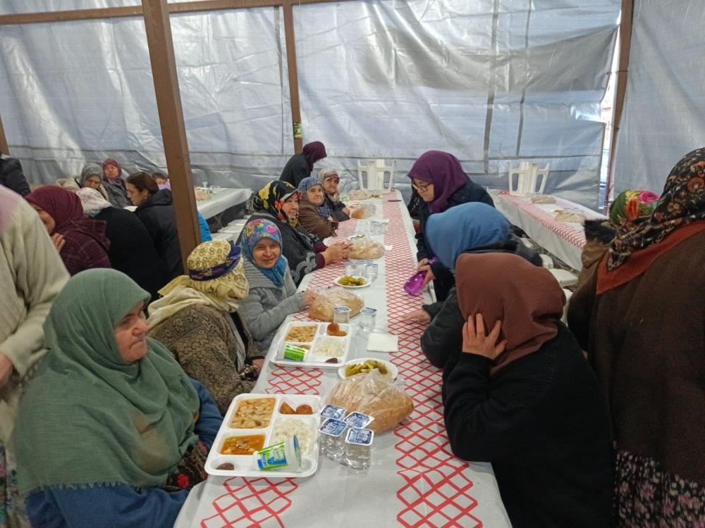 bu-koyde-kimse-evde-iftar-yapmiyor2.jpg